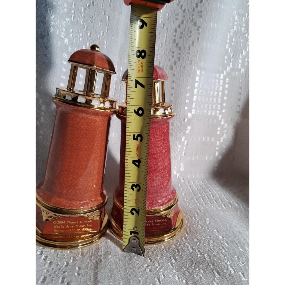 Thomas Kinkade Illuminated Porcelain Lighthouse  Figurine Set Of 2 2004